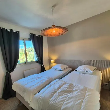 Superbe T3 Refait à Neuf, Vue Panoramique, Place De Parking Apartamento